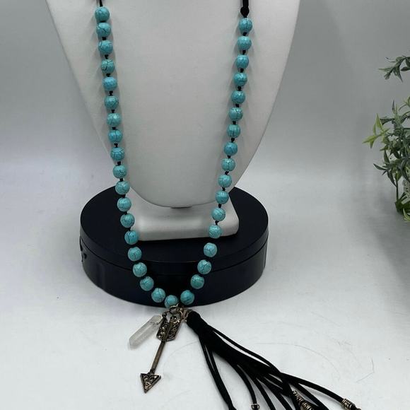 Jane Marie Hand Knotted Black leather Tassel Blue Faux Turquoise Arrow Pendant - Picture 1 of 15